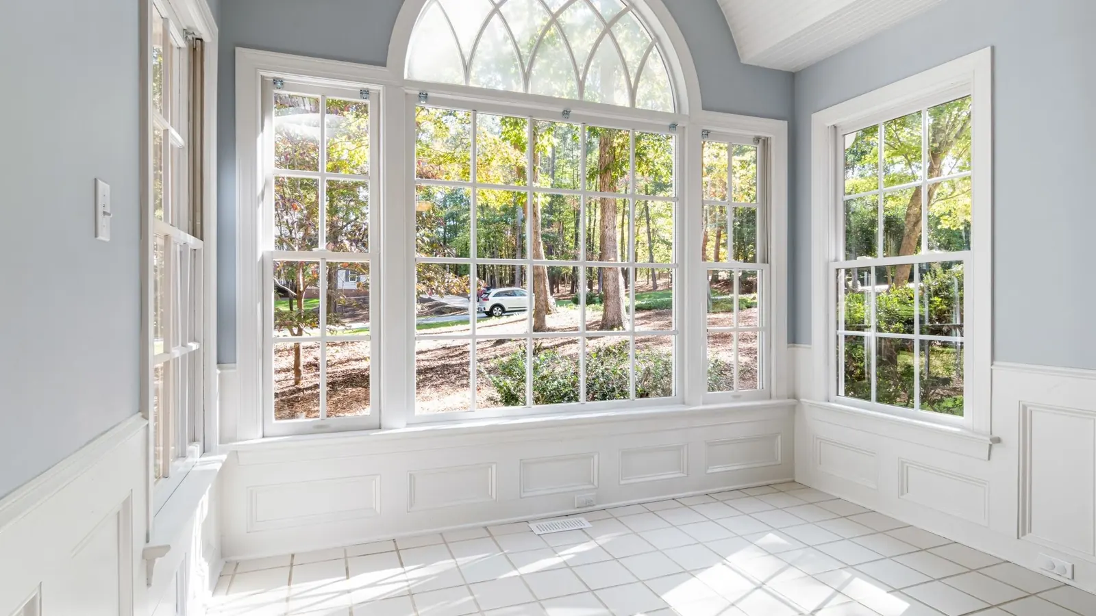 Interior window cleaning in Wagner SD for clear residential glass